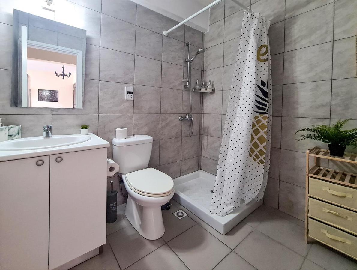 Lisa'S Apartment - Margarita Gardens Paphos ภายนอก รูปภาพ
