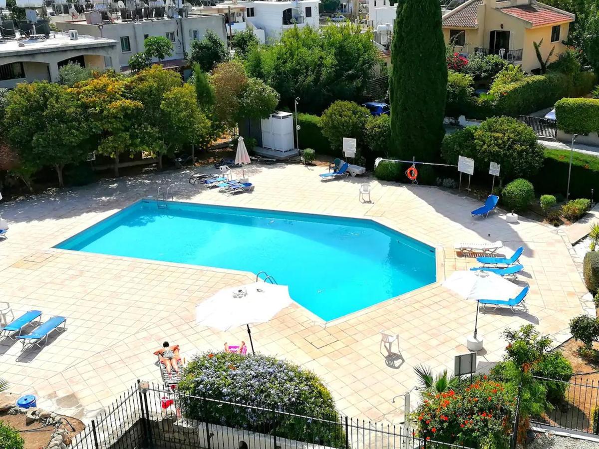 Lisa'S Apartment - Margarita Gardens Paphos ภายนอก รูปภาพ